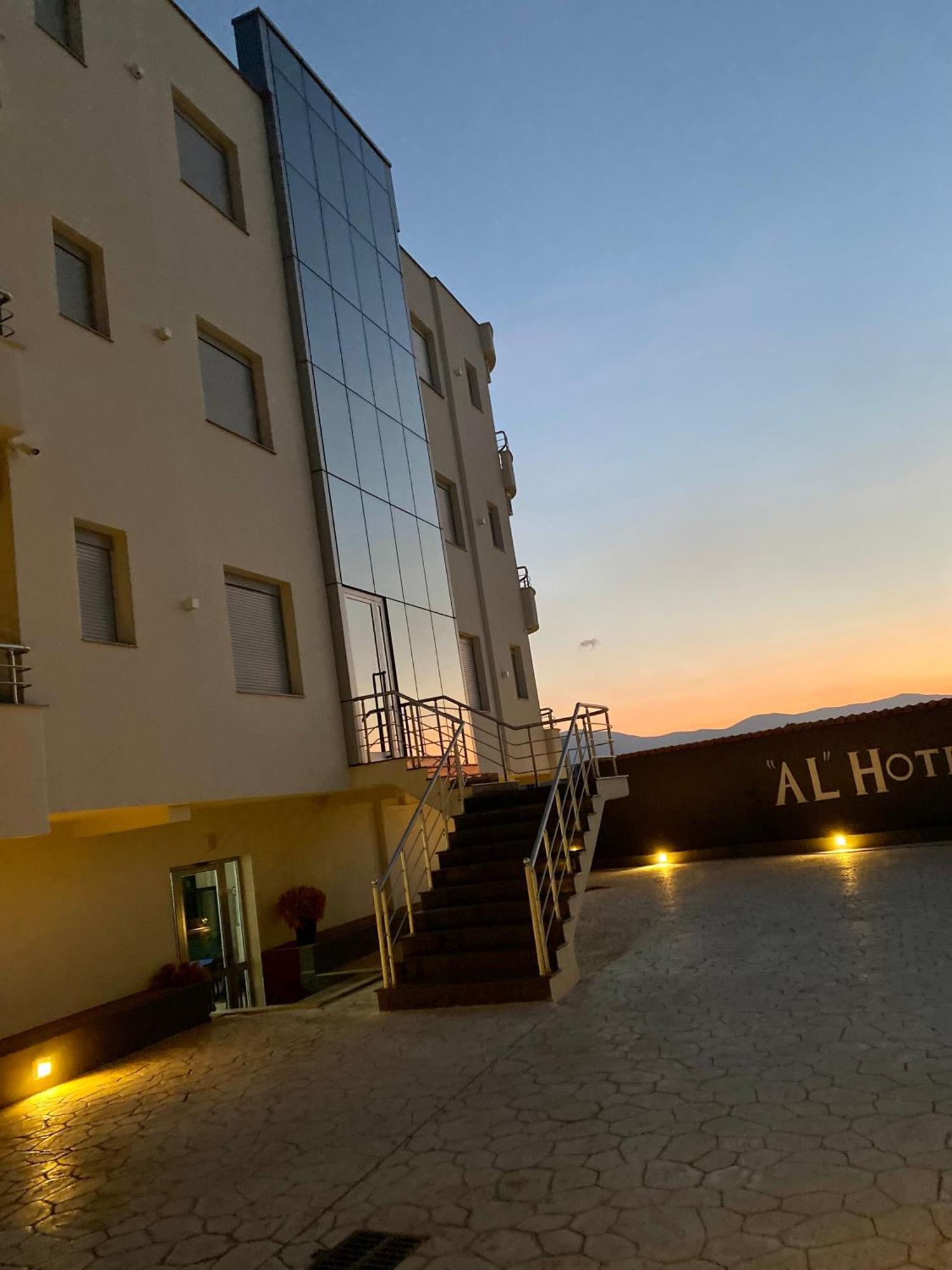 Al Hotel Vlore Exterior photo