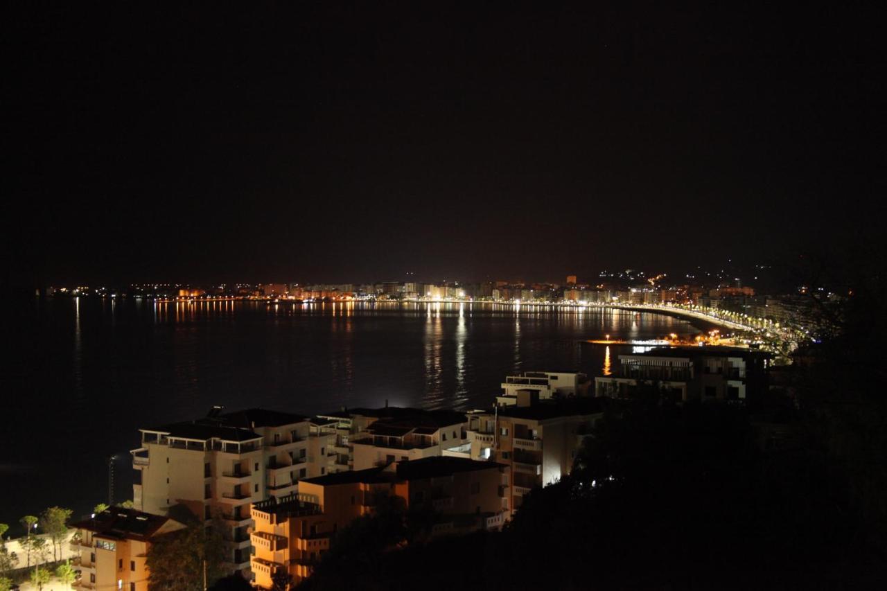 Al Hotel Vlore Exterior photo